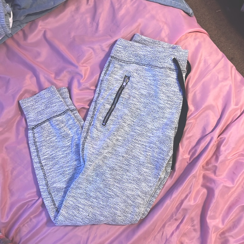 Green Tea women medium sweats